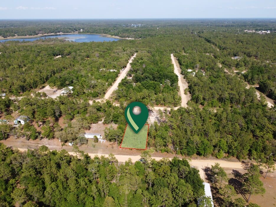 Land in [112] Grenock St, Interlachen, FL 32148