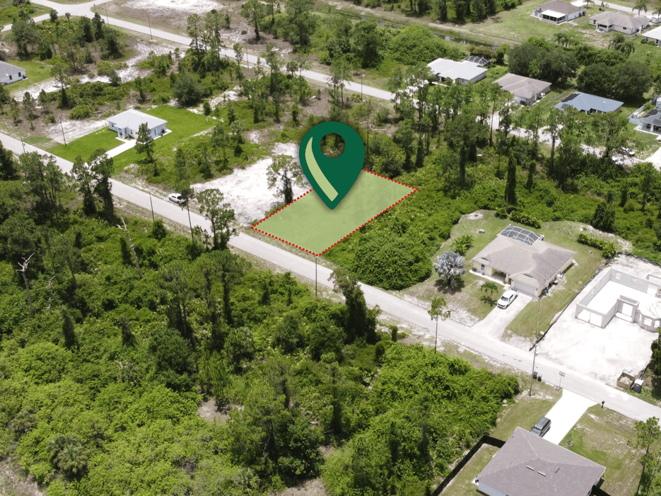 Land in 535 Beach Ave S, Lehigh Acres, FL 33974