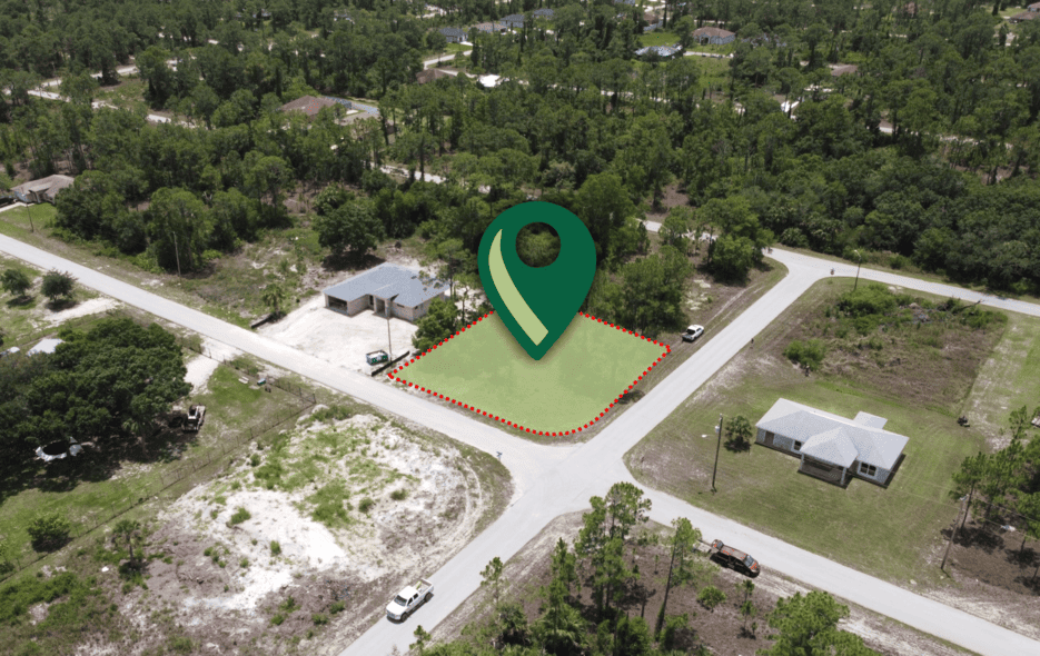 Land in 930 Barcelona St E, Lehigh Acres, FL 33974
